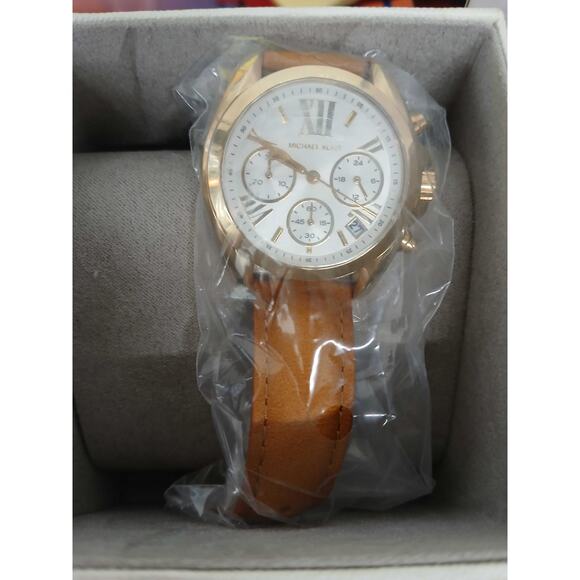 NWT Michael Kors Watch Women’s Stainless Steel Luxury Timepiece - Picture 1 of 2